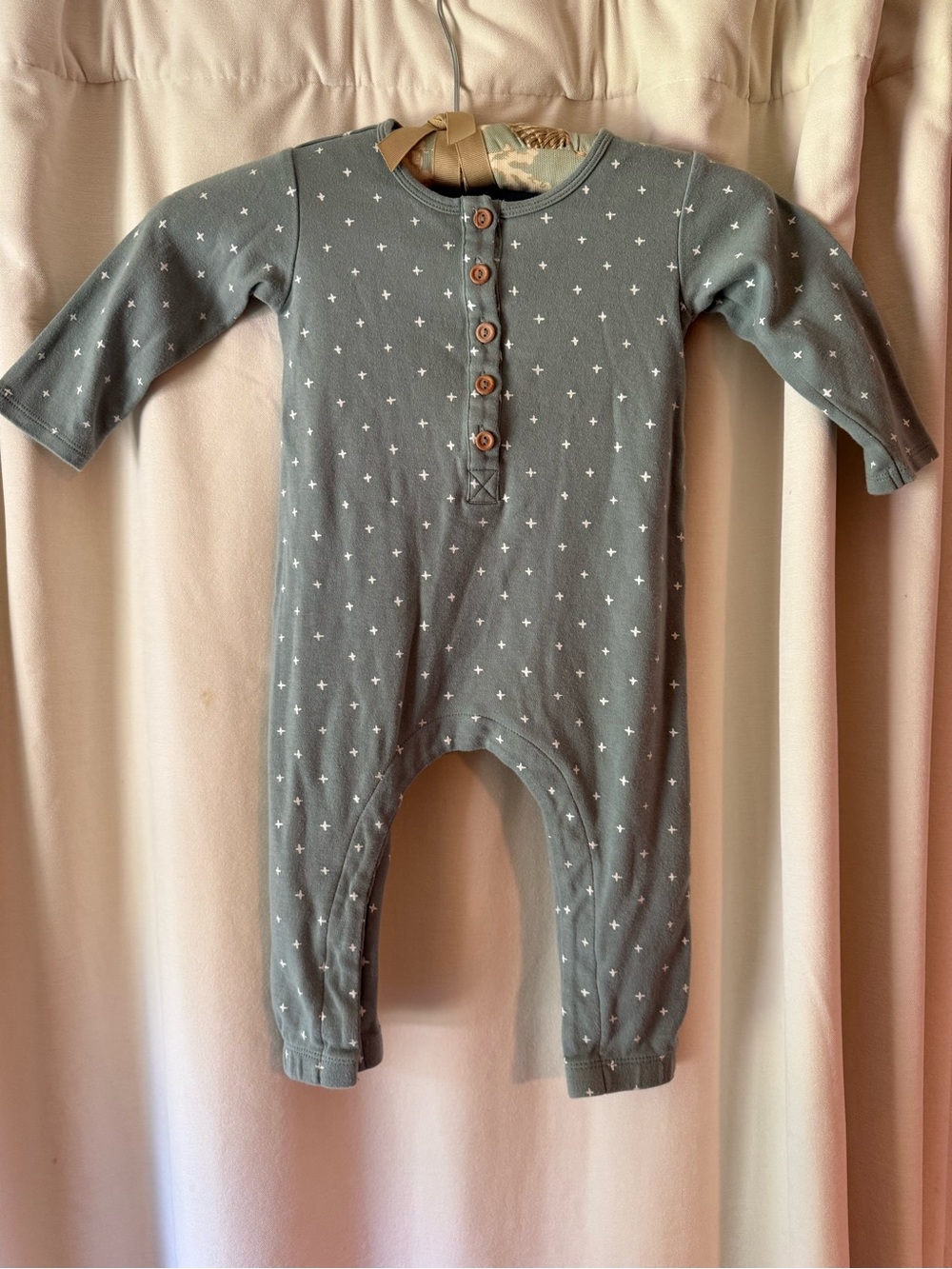 Quincy Mae Gray One-Piece with White Star Print